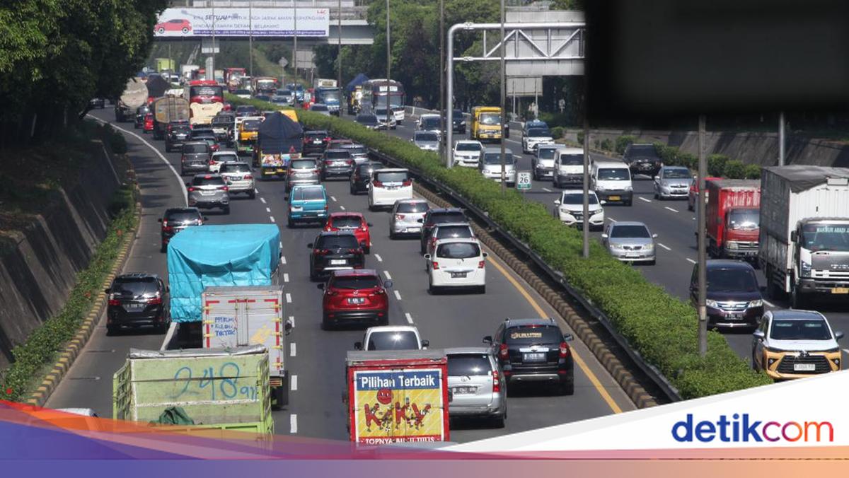 2,9 Juta Kendaraan Diprediksi Bergerak Keluar Jakarta saat Libur Nataru