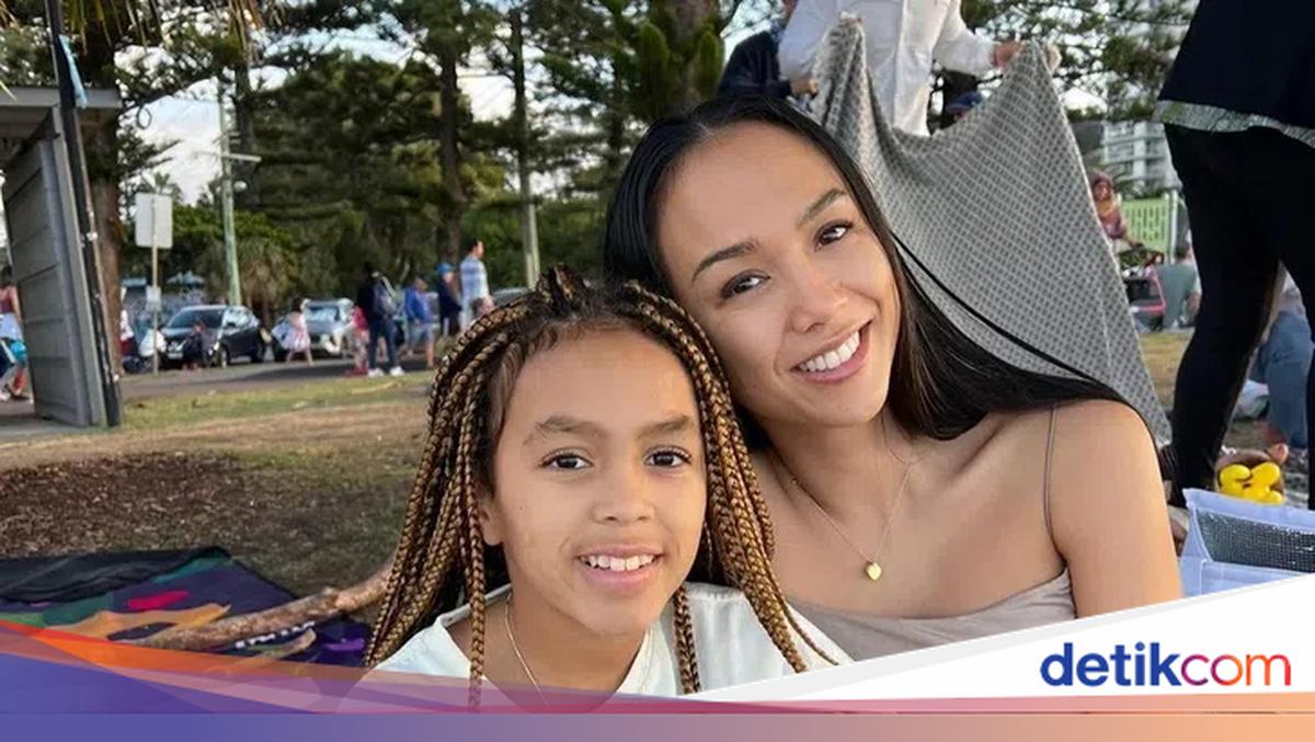 7 Potret Deja Clark, Remaja 12 Tahun yang Putus Sekolah untuk Jadi