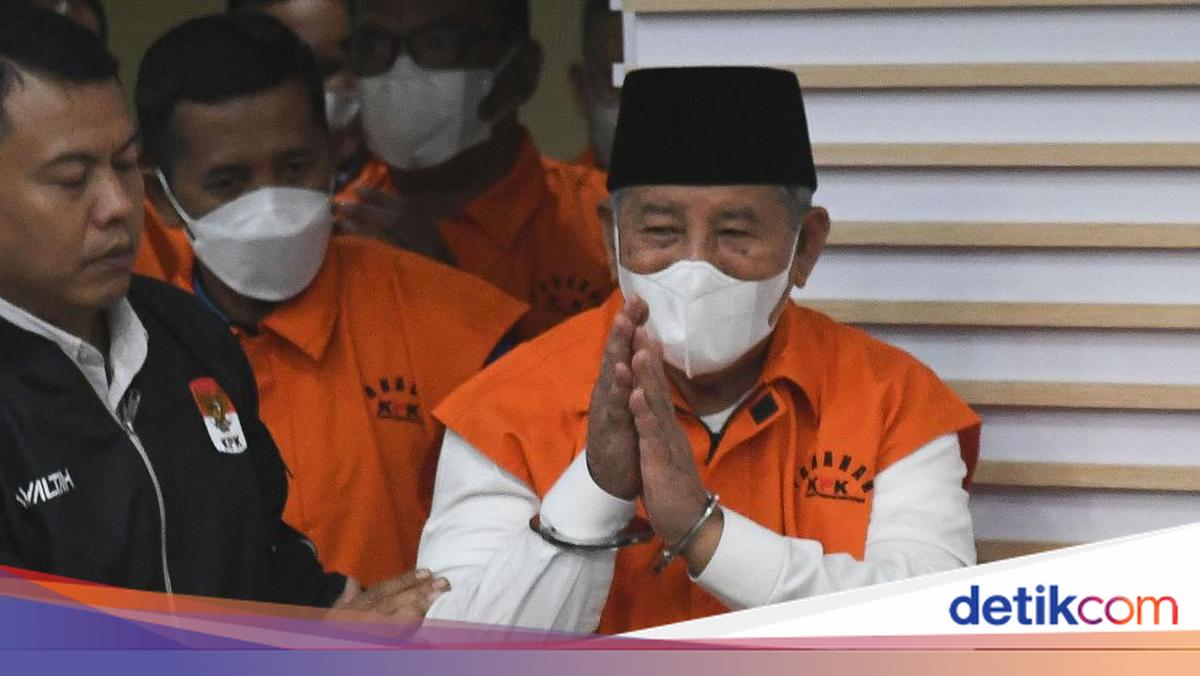 Eks Gubernur Malut Abdul Gani Dituntut 9 Tahun Penjara-Denda Rp 300 Juta