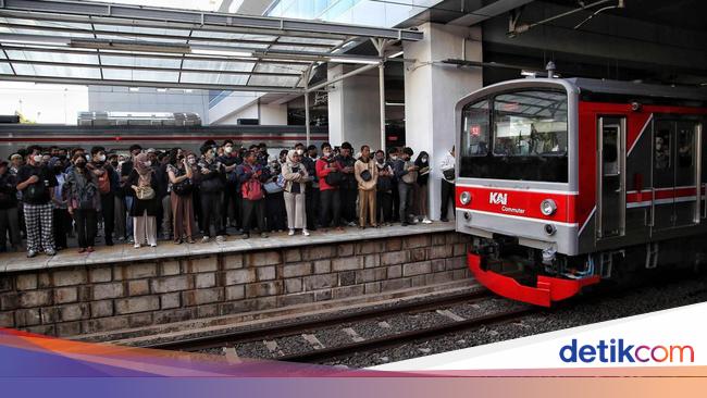 Tarif KRL Rp 1 Berlaku untuk Saldo Kartu Minimal Rp 5 Ribu