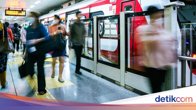 LRT Jakarta Tambah Jam Operasional saat Malam Tahun Baru, Cek Infonya