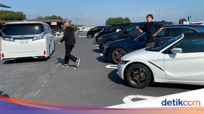 High-Class Rest Area on Tohoku Expressway in Japan with Neat Facilities and Shopping Options