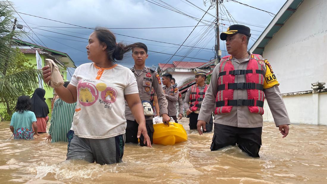 Ribuan Rumah Di Rohul Terendam Banjir Akibat Hujan Deras Di Sumut Dan ...