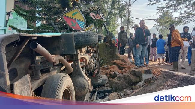 Kecelakaan Maut, Seorang Pejalan Kaki Tewas, Korban Tertabrak Truk yang Berjalan Mundur