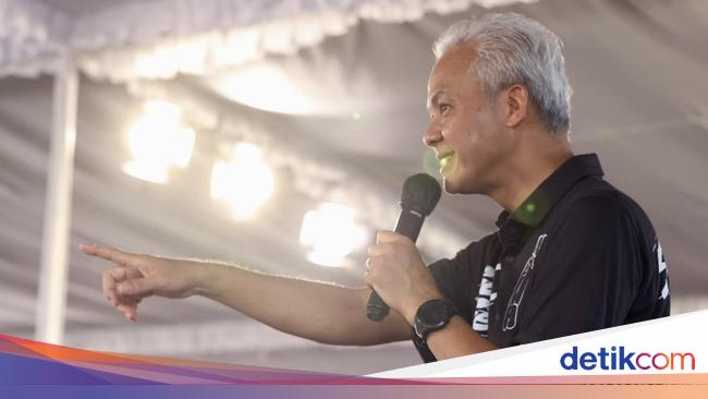 Presidential candidate Ganjar Pranowo promises free internet services if elected in 2024