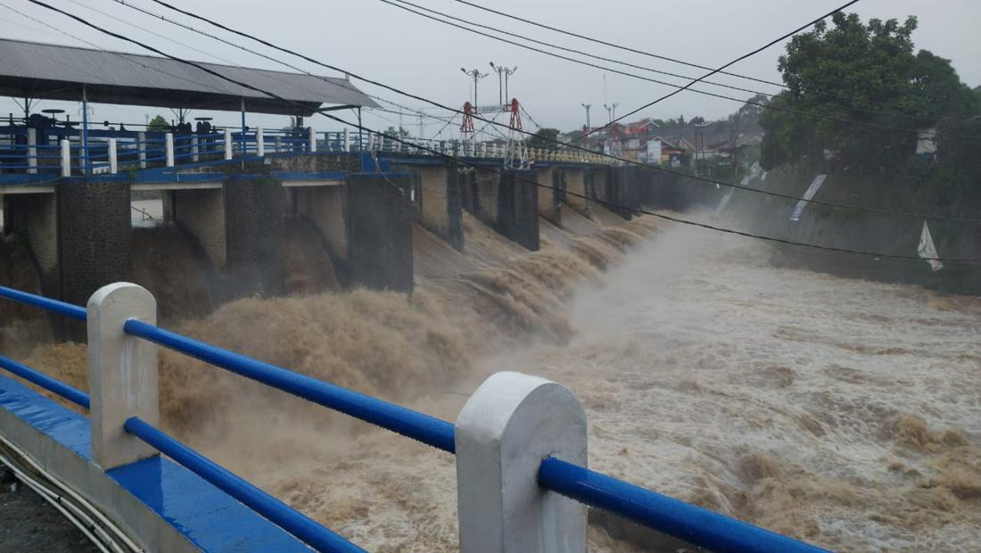 Hujan Deras Guyur Puncak Bogor, Bendung Katulampa Siaga 3