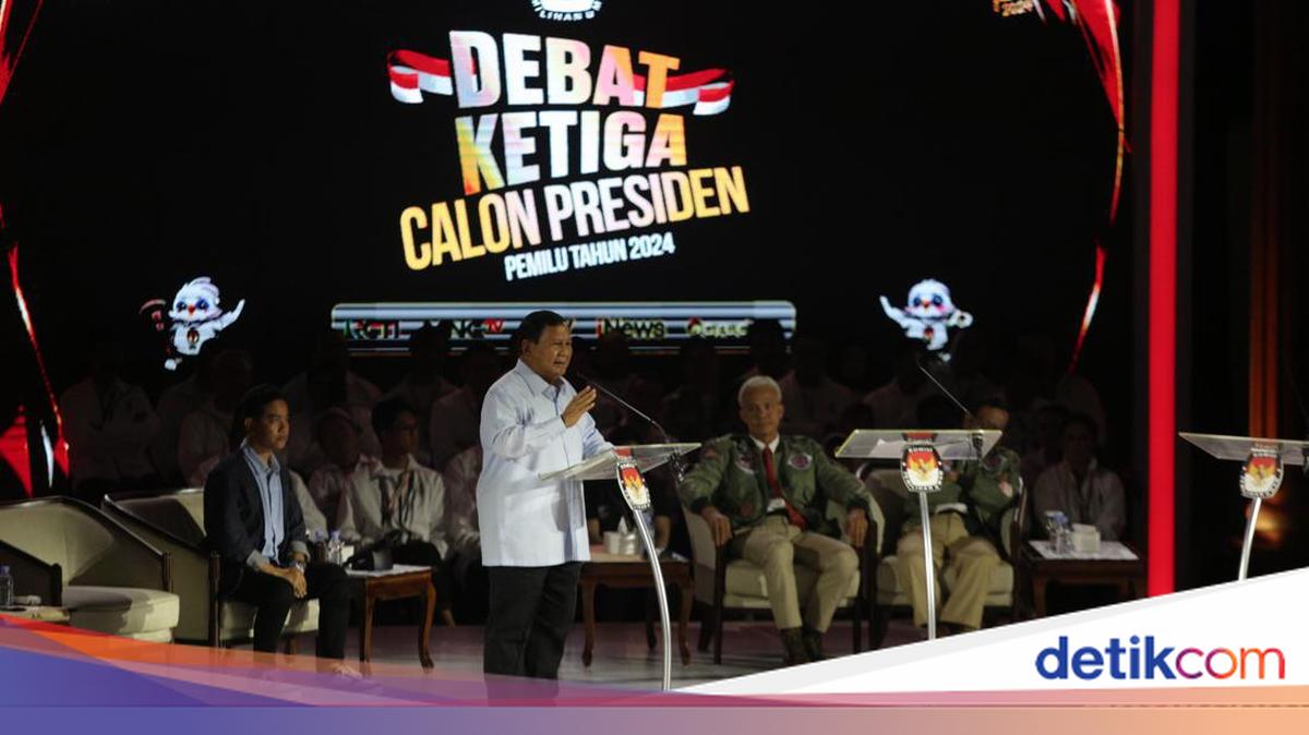 Moderator Ingatkan Anies-Prabowo-Ganjar soal Singkatan, Gibran Tersenyum