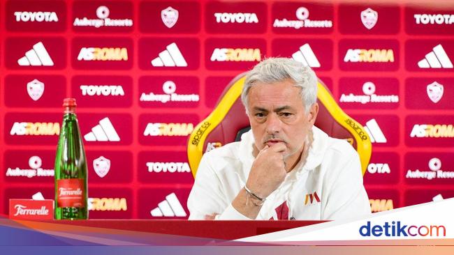 Mourinho Bawa As Roma 2 Kali Ke Final Malah Dipecat