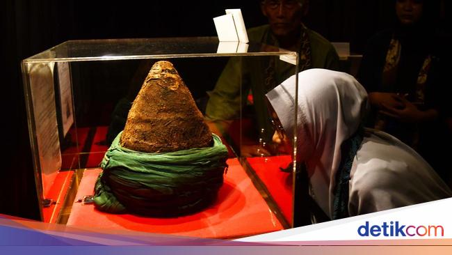 Artefak Peninggalan Nabi Muhammad SAW Dipamerkan di Ponorogo