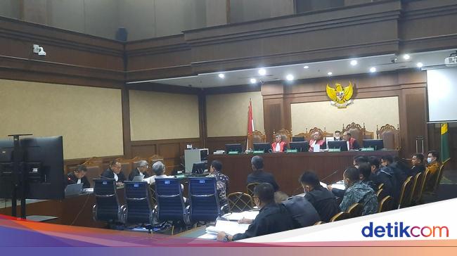 DKI Jakarta Chairman of Parliament Testifies in Corruption Case Involving IDR 0 Down Payment Housing Project