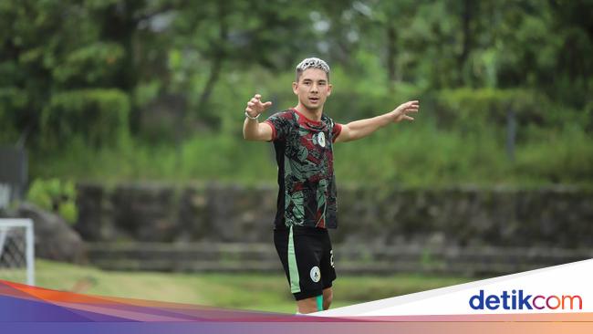 PSS Captain Kim Kurniawan praises the National Team’s 2-0 win over Saudi Arabia