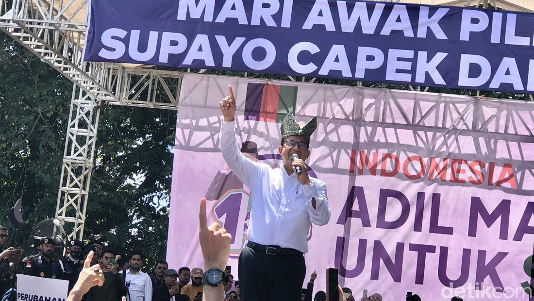 Kampanye Di Padang, Anies: Pilih Mana Didukung Rakyat Atau Konglomerat?