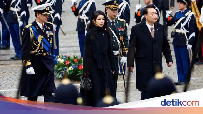 Dior Bag Scandal Threatens South Korean President Yoon Suk Yeol’s Party in Upcoming Elections