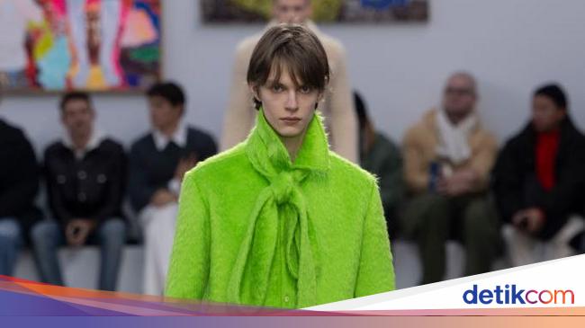Foto: Tren Dasi Pria 2024, Model Pita Dramatis Hingga Panjang Menjuntai