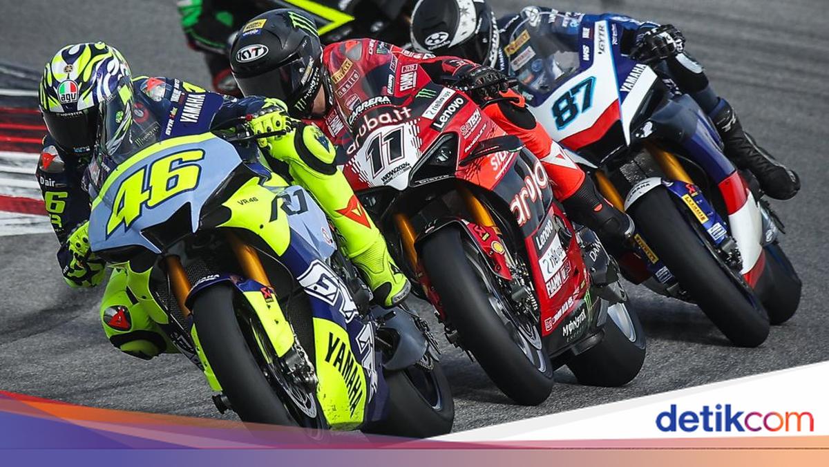 Valentino Rossi 'Comeback' ke Lintasan, Naik Yamaha R1