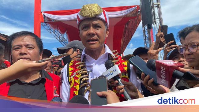 Jokowi Kucurkan Bansos Jelang Pemilu, Ganjar: Mudah-mudahan Karena Ketulusan - detikNews