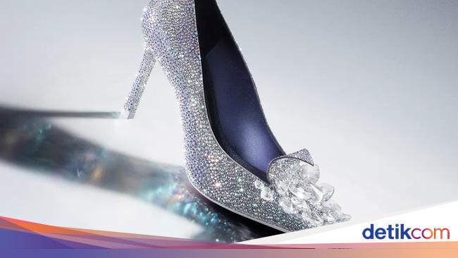 Jimmy Choo Rilis Sepatu 'Cinderella' Berlapis Kristal, Harganya Rp 82 Juta