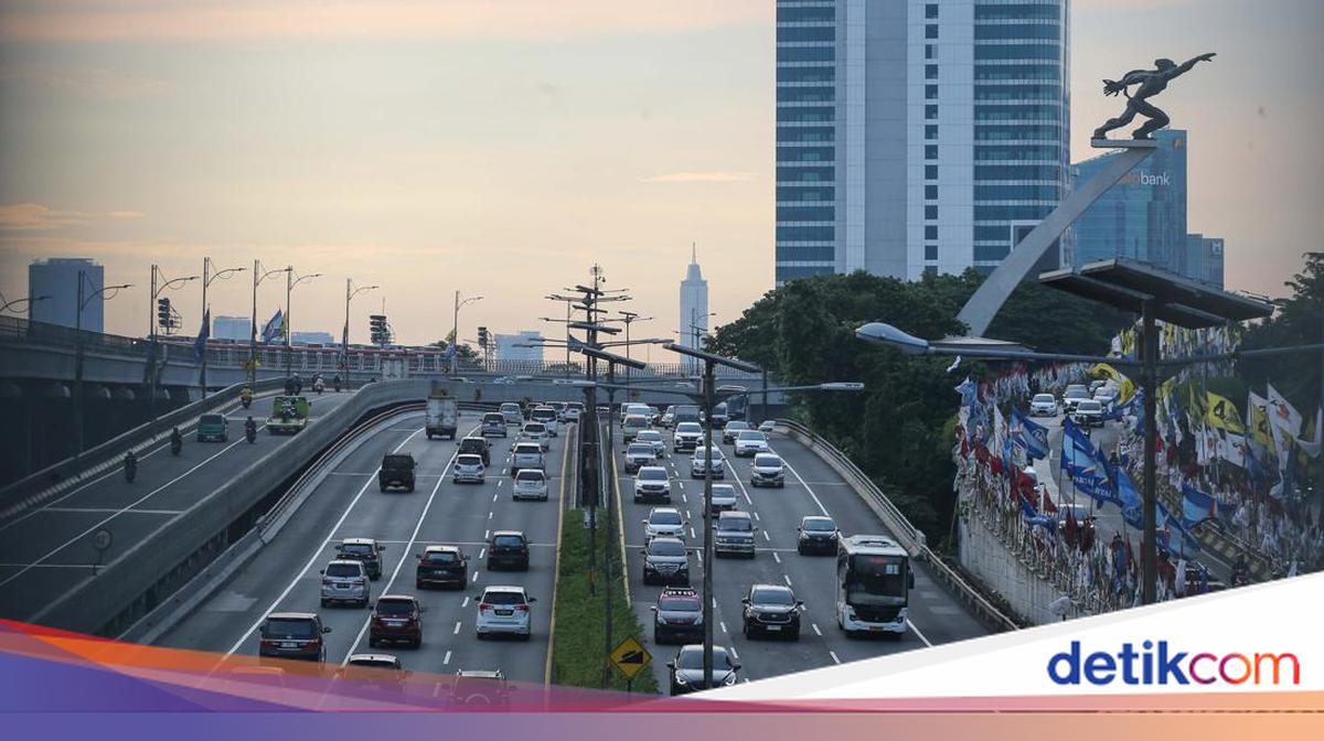 Jasa Marga Berlakukan Contraflow di Tol Halim hingga Senayan Pagi Ini