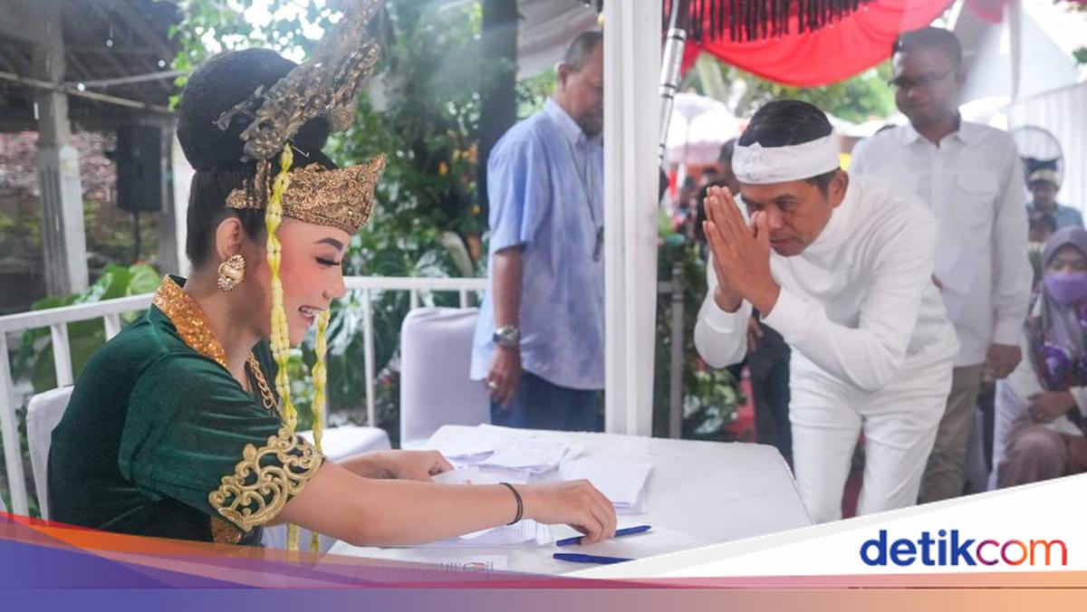 Dedi Mulyadi Disambut 'Nyi Ratu Kidul' di TPS