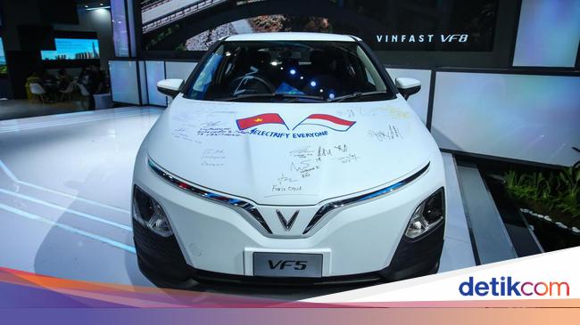 Merek Mobil ASEAN di RI: Dulu Proton Gagal, Kini VinFast Coba Peruntungan
