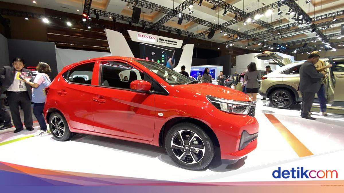 LCGC Harga Segini Paling Banyak Diburu Orang Indonesia