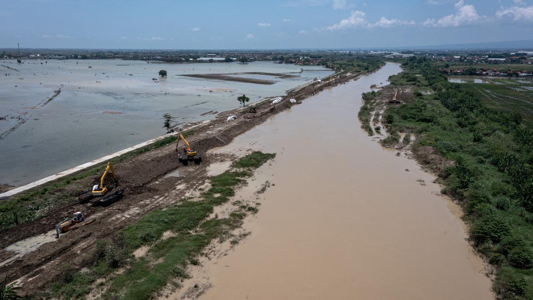 Potret Perbaikan Tanggul Sungai Wulan Di Demak Yang Sempat Jebol