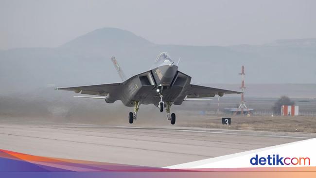 Türkiye’s Fifth Generation Fighter Aircraft “Kaan” Maiden Flight: Specs, Features, and Weapons