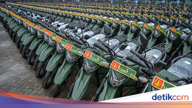 La robustesse de la moto de trail électrique locale pour le TNI-Polri ...