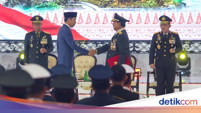 President Jokowi Awards Honorary TNI General Rank to Prabowo Subianto: The Facts Behind the Special Promotion