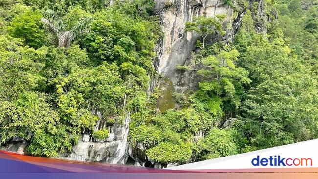 Ada Batu Gantung di Danau Toba, Tahu?
