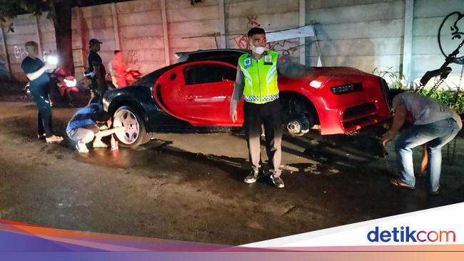 Fake Bugatti Replica Car with Technical Problems Causes Stir in Depok, West Java