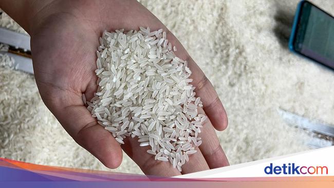 Many food prices have fallen, from basic rice to cooking oil