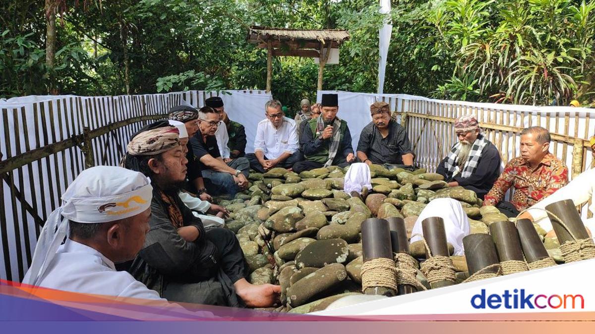 Sakralnya Tradisi Nadran di Situs Ki Buyut Mangun Tapa Jelang Ramadan