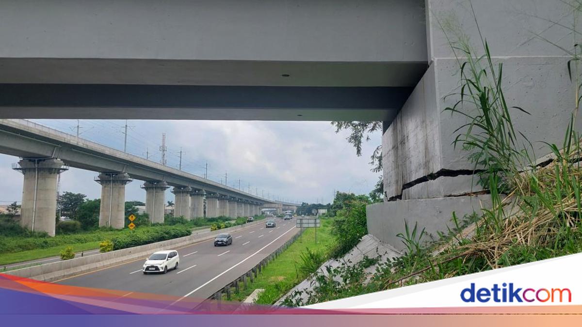 Ngeri! Penyangga Jembatan Penghubung Kota-Kabupaten Bandung Retak