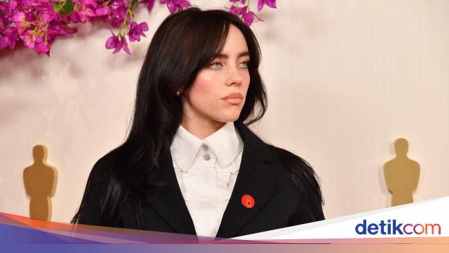 7 Foto Billie Eilish Serba Chanel Dan Pakai Pin Dukung Gaza Di Oscars 2024 7 Foto Billie Eilish Serba Chanel Dan Pakai Pin Dukung Gaza Di Oscars 2024