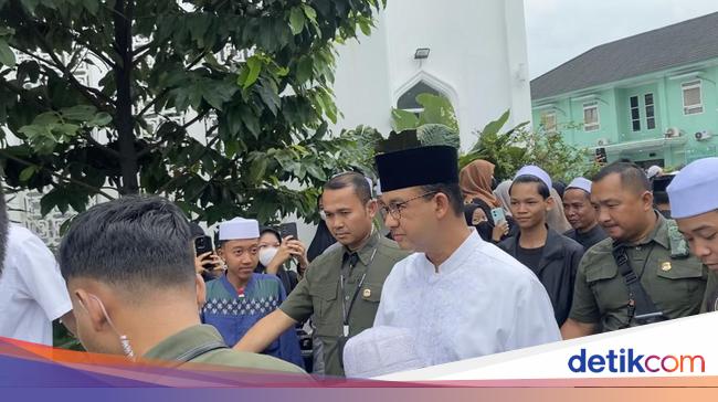 Anies a visité la maison funéraire de Habib Hasan, président de l’Assemblée, Nurul Musthofa
