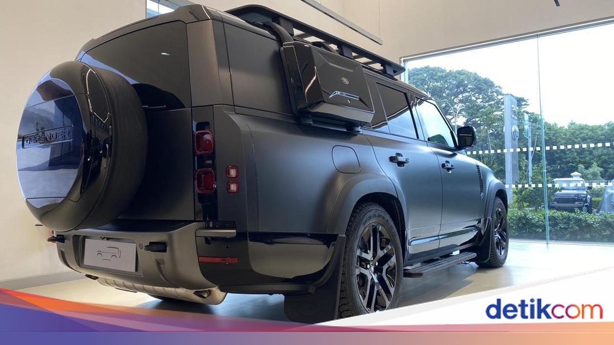 Ada Kotak di Jendela Land Rover Defender, Isinya Apa Sih?