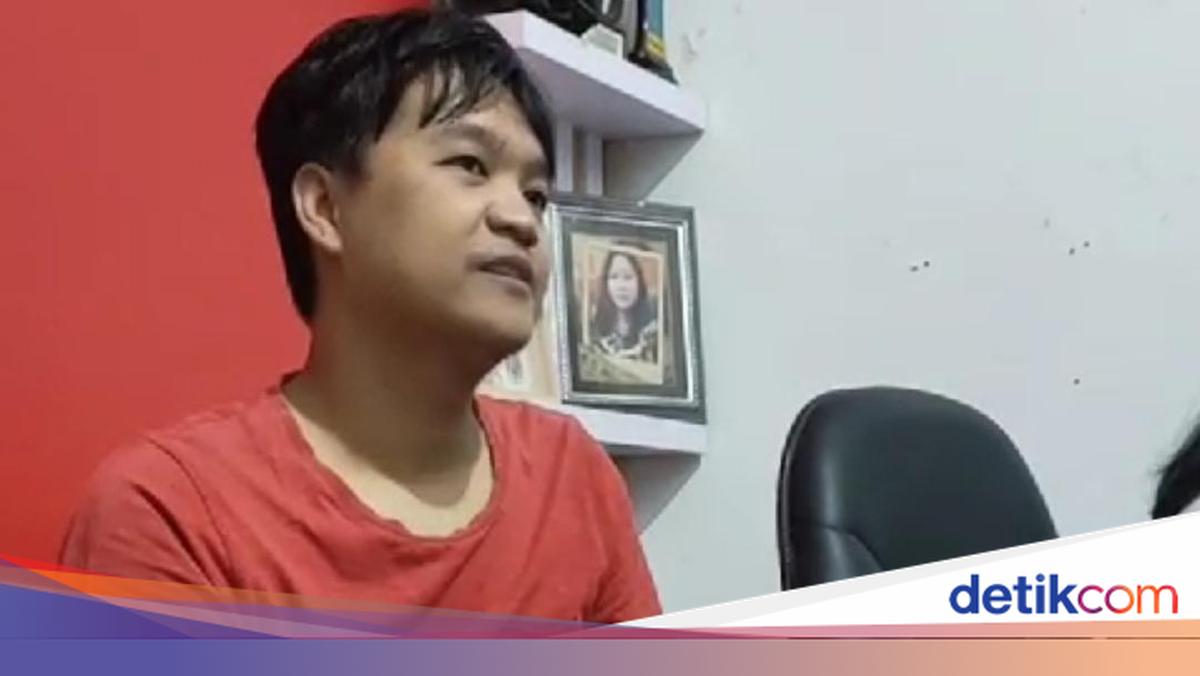 HD video 720 tranny porno Tualetda yashirin kamera porno. Onlayn tomosha qiling.