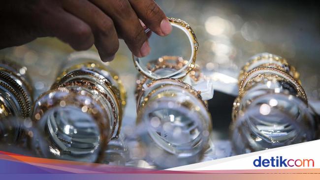 Pilih Perhiasan Emas Kuning atau Putih? Berikut 7 Perbedaannya