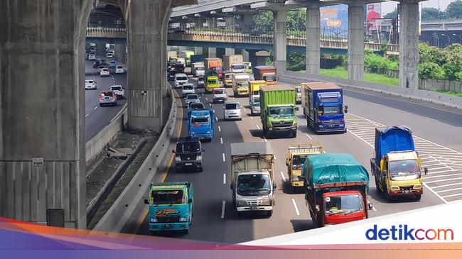 Anggota DPR Sepakat Operasi Truk Dibatasi Demi Cegah Kepadatan Selama Mudik