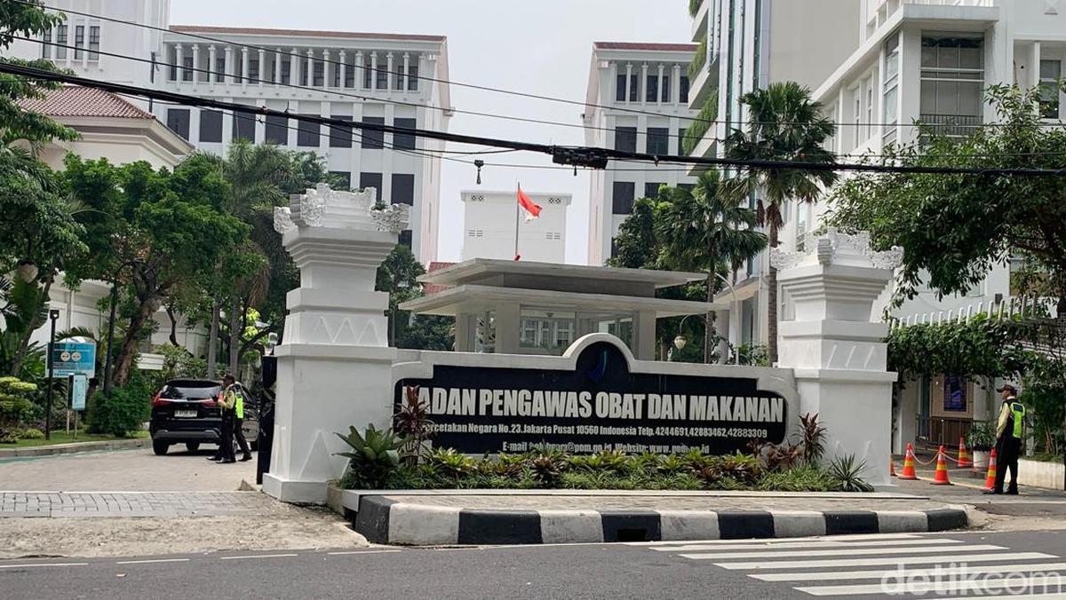 BPOM temukan obat batuk palsu mengandung bahan berbahaya beredar di apotek Jawa