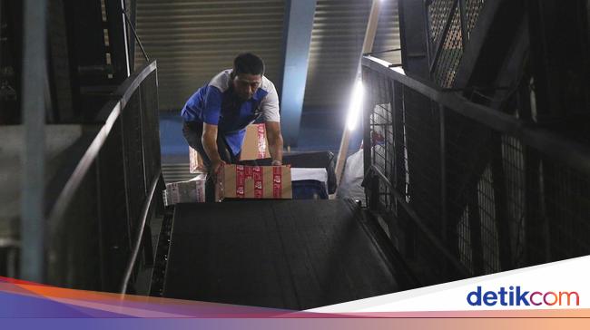Perang Iran-Israel Bikin Dunia Logistik Waspada, TIKI Bakal Naikkan Ongkir?