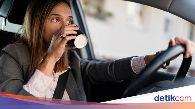 Dilema Minum Kopi Saat Berkendara Jarak Jauh, Pilih Beser atau Ngantuk?