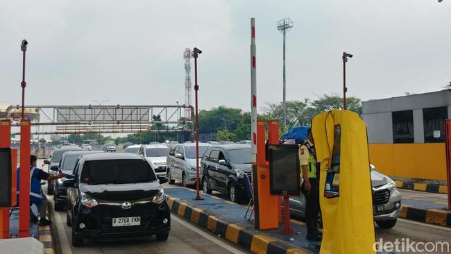 Diskon Tarif Tol Trans Jawa 10% Periode Natal-Tahun Baru, Cek Jadwalnya!