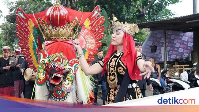 Barong Ider Bumi Tradisi Suku Osing Digelar Tiap Tanggal 2 Syawal