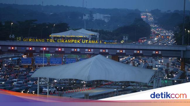 Berlaku Mulai 27 Maret, Ini Jadwal Contraflow-One Way di Tol Cikampek