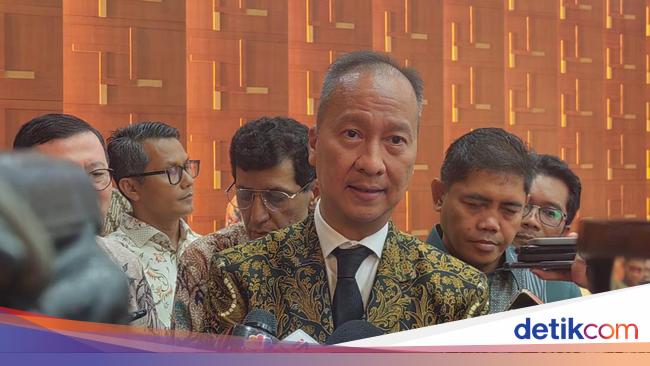 Menperin Akui Ada Badai PHK tapi Lapangan Kerja Baru Jauh Lebih Banyak