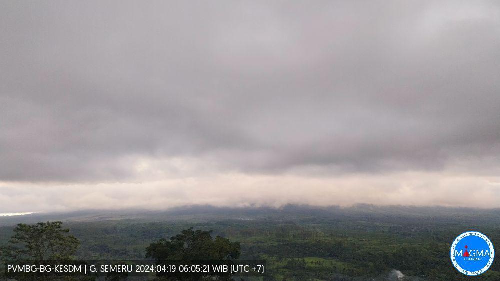 Gunung Semeru Berstatus Siaga