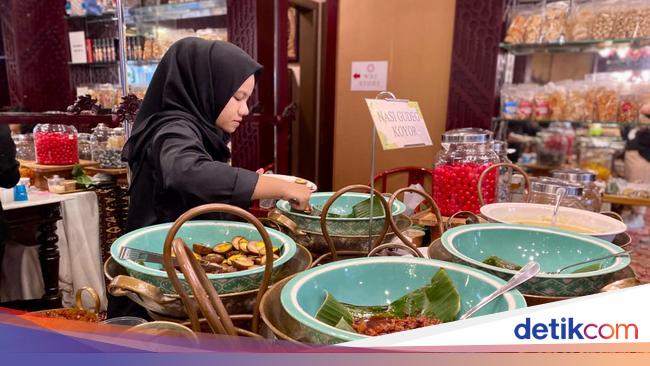 Lokasinya di Tempat Tak Lazim, tetapi Selalu Ramai Pelanggan