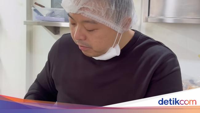 Codeblu Ngaku Ingin Jualan Madeleine, 75% Netizen Tolak Idenya